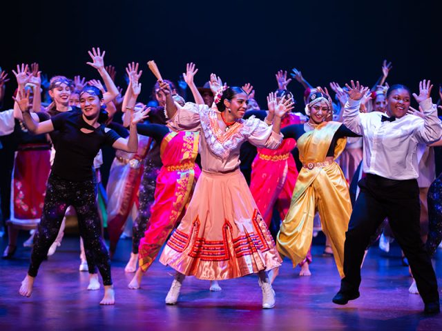 dancethis-2023-moore-showpage