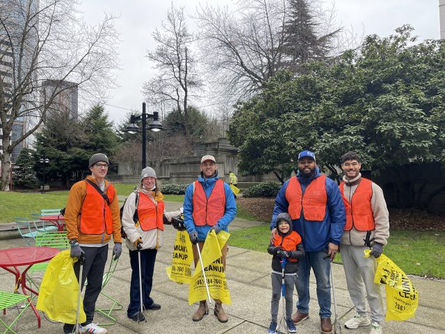 freeway-park-volunteer